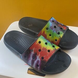 CROCS Kids Tie-Dye Slide Sandals - Black with Multicolor Strap
